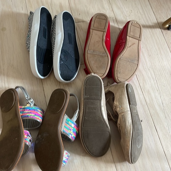 Lot of girls size 12 shoes- Gapkids and Old Navy - Picture 6 of 6